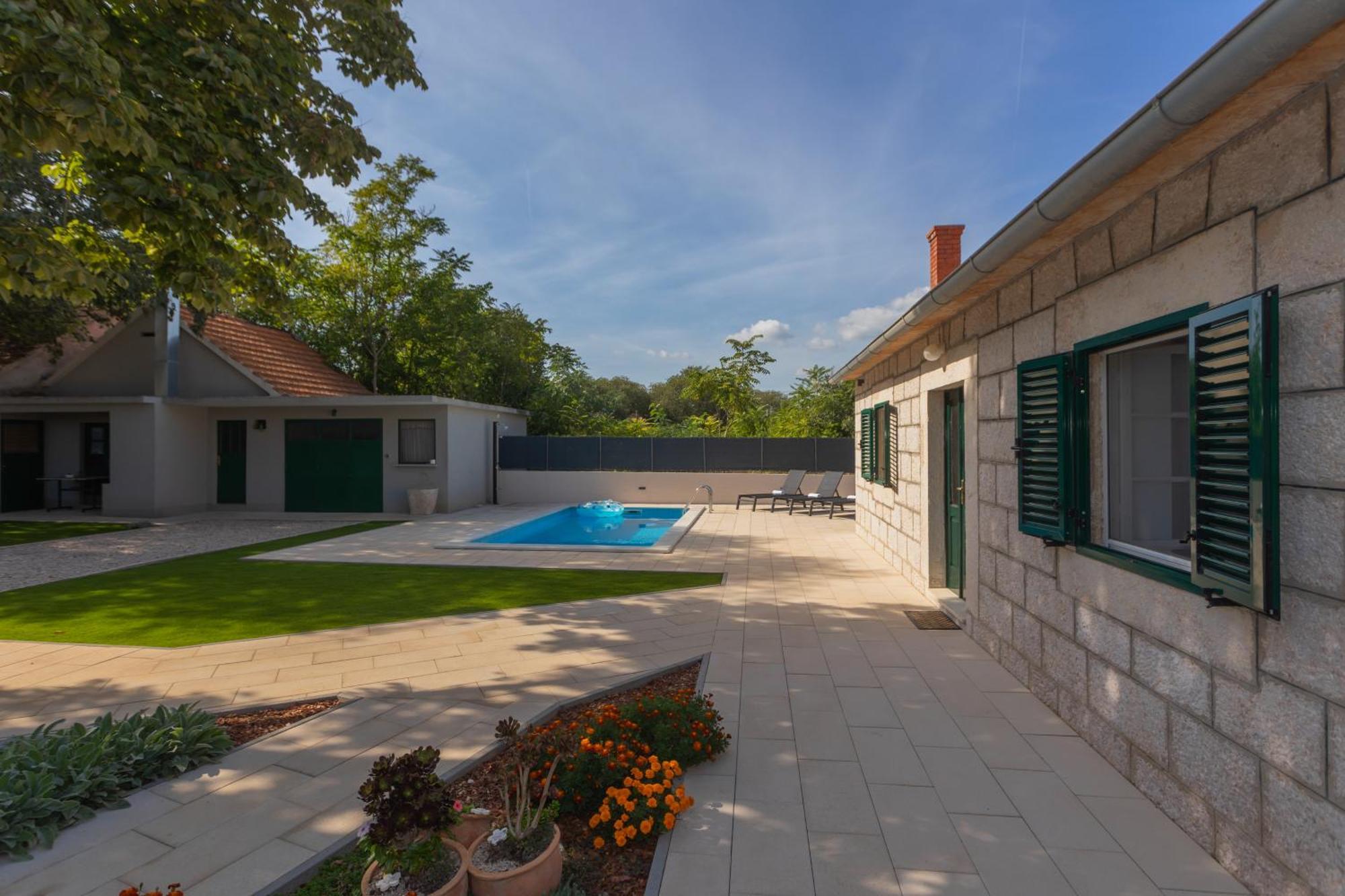Experience Village Life - Jokini Dvori With Private Pool Pakovo Selo エクステリア 写真
