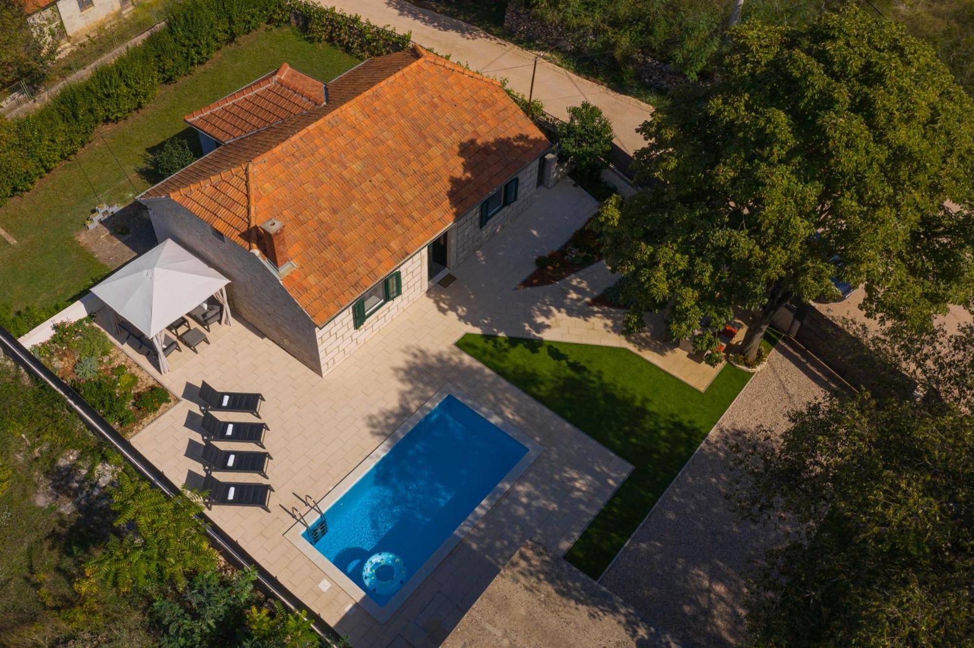 Experience Village Life - Jokini Dvori With Private Pool Pakovo Selo エクステリア 写真